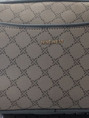 Nine West Crossbody As Is